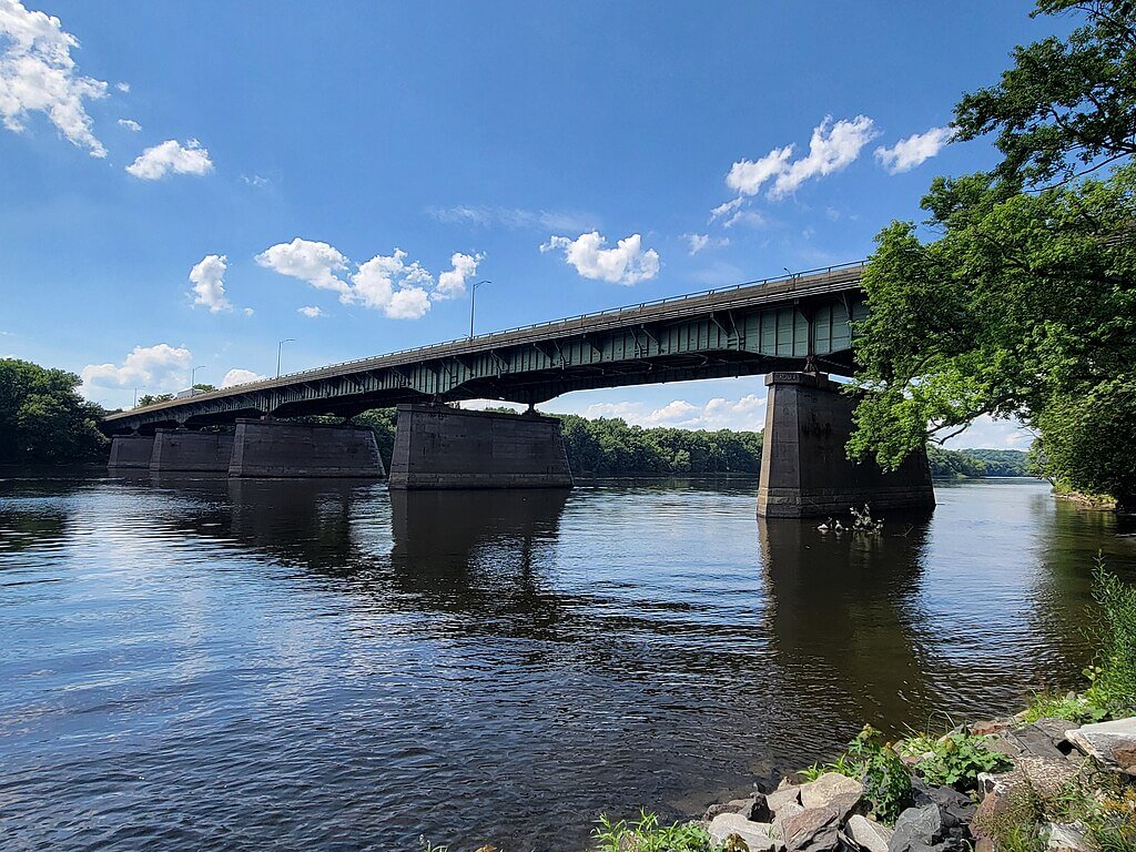 FlyFishFinder Massachusetts Turnpike
