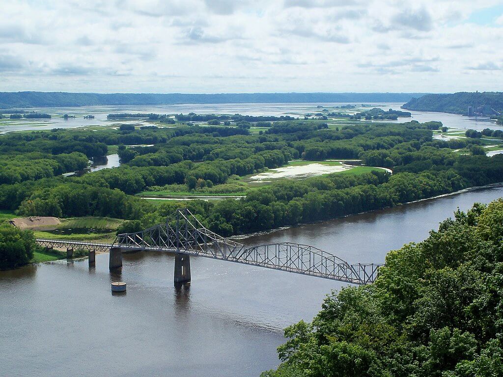 FlyFishFinder Mississippi River Image Iowa