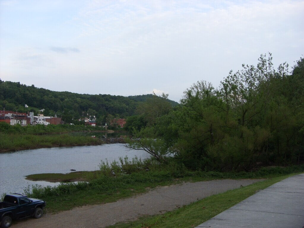 FlyFishFinder Image of West Virgina River